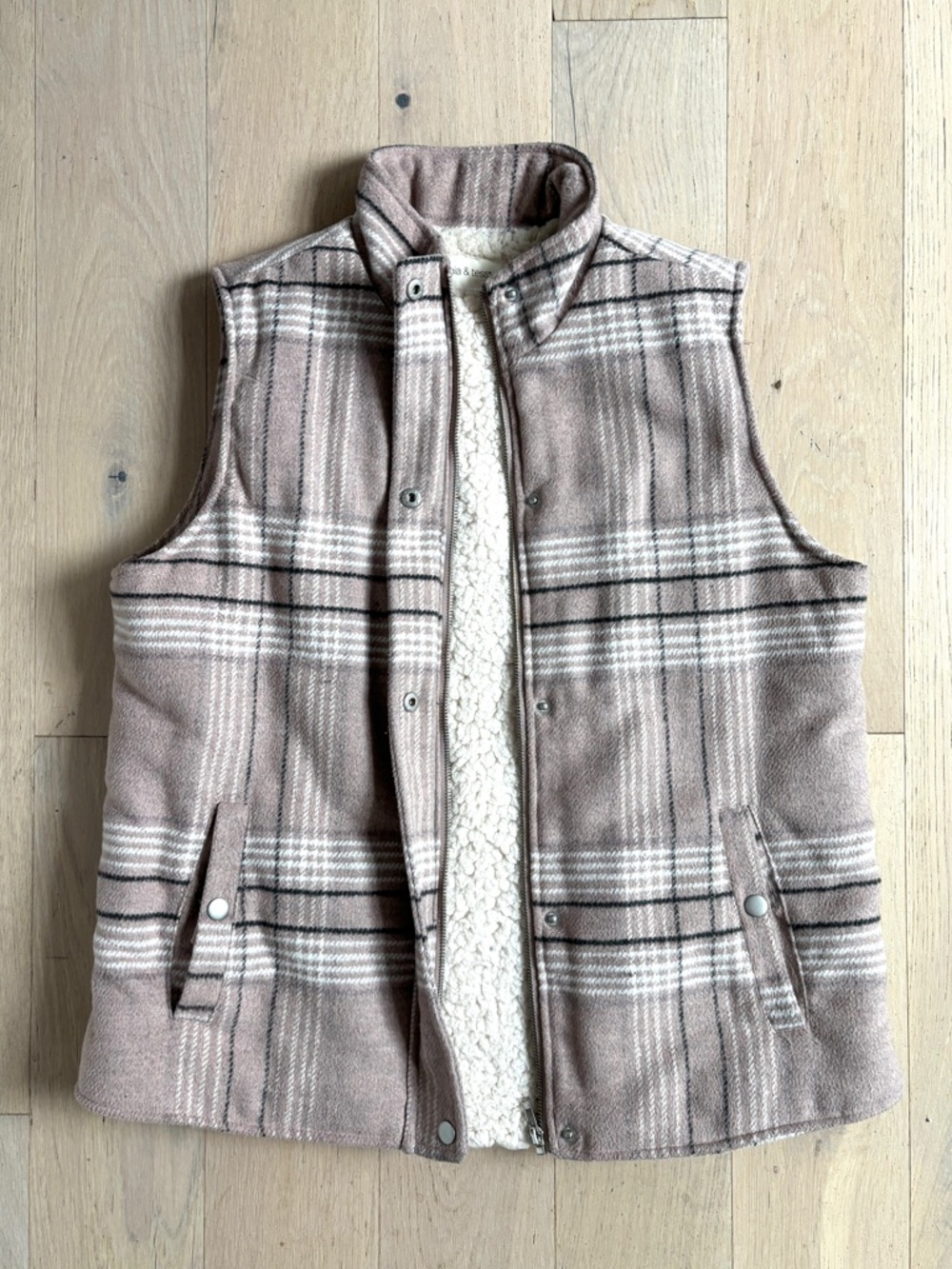 Mia & Tess Vest